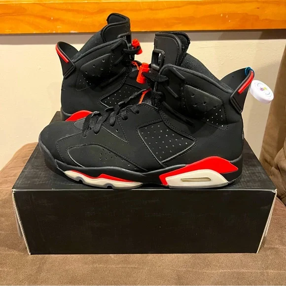 JORDAN 6 RETRO BLACK INFRARED (2019) 100% AUTHENTIC SIZE 9.5 - Picture 1 of 10
